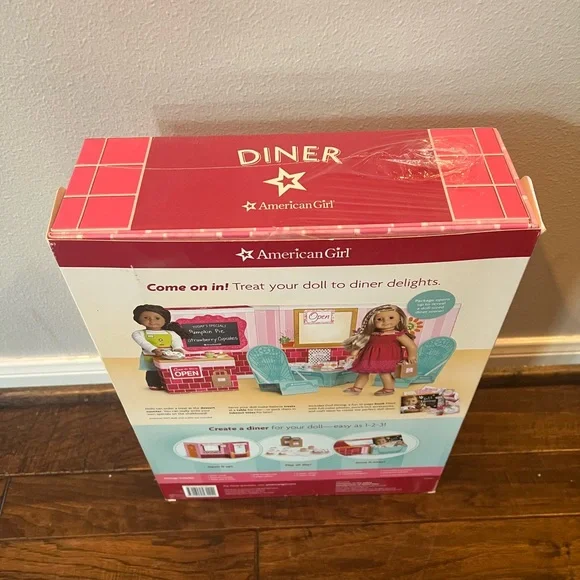 American Girl Deluxe Diner Set - Picture 3 of 4